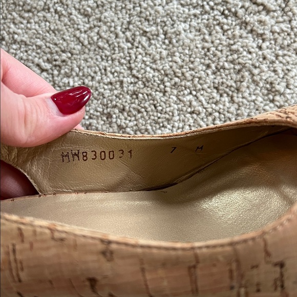 Stuart Weitzman Cork Wedge ls Peep-Toe Sandals size 2 wedges sling backs shoes - Picture 3 of 7